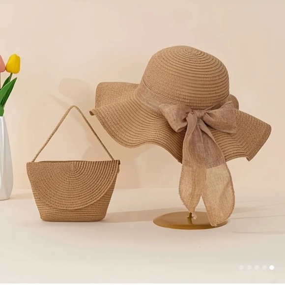 Handbags - Beach hat and small bag set